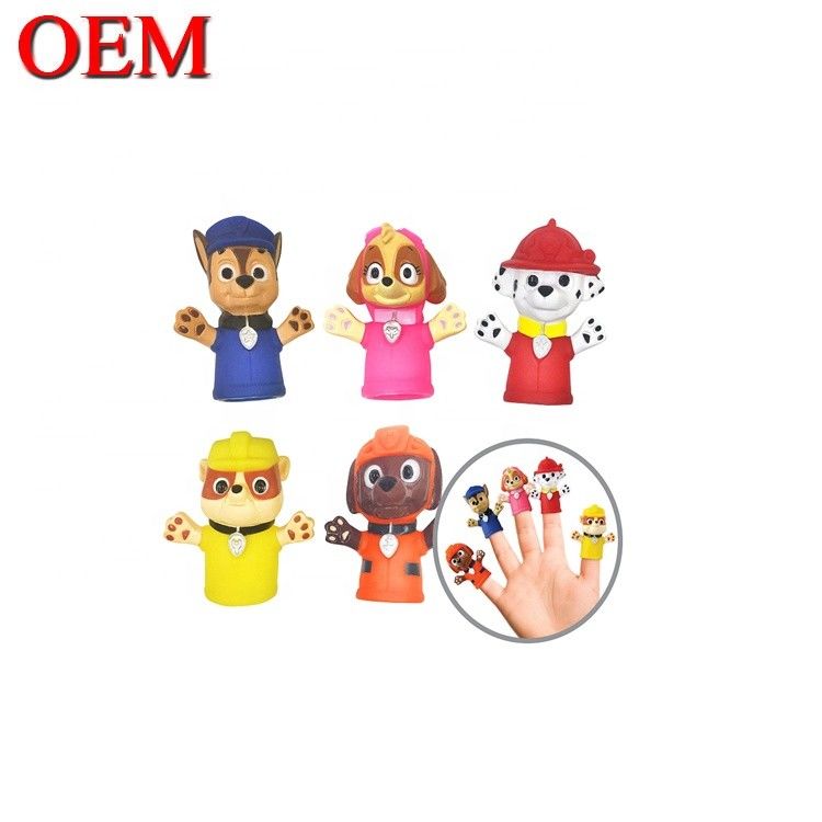 Figura de plástico 3D Finger Puppet Toys OEM Hand Play Toy For Kid Figura de plástico personalizada